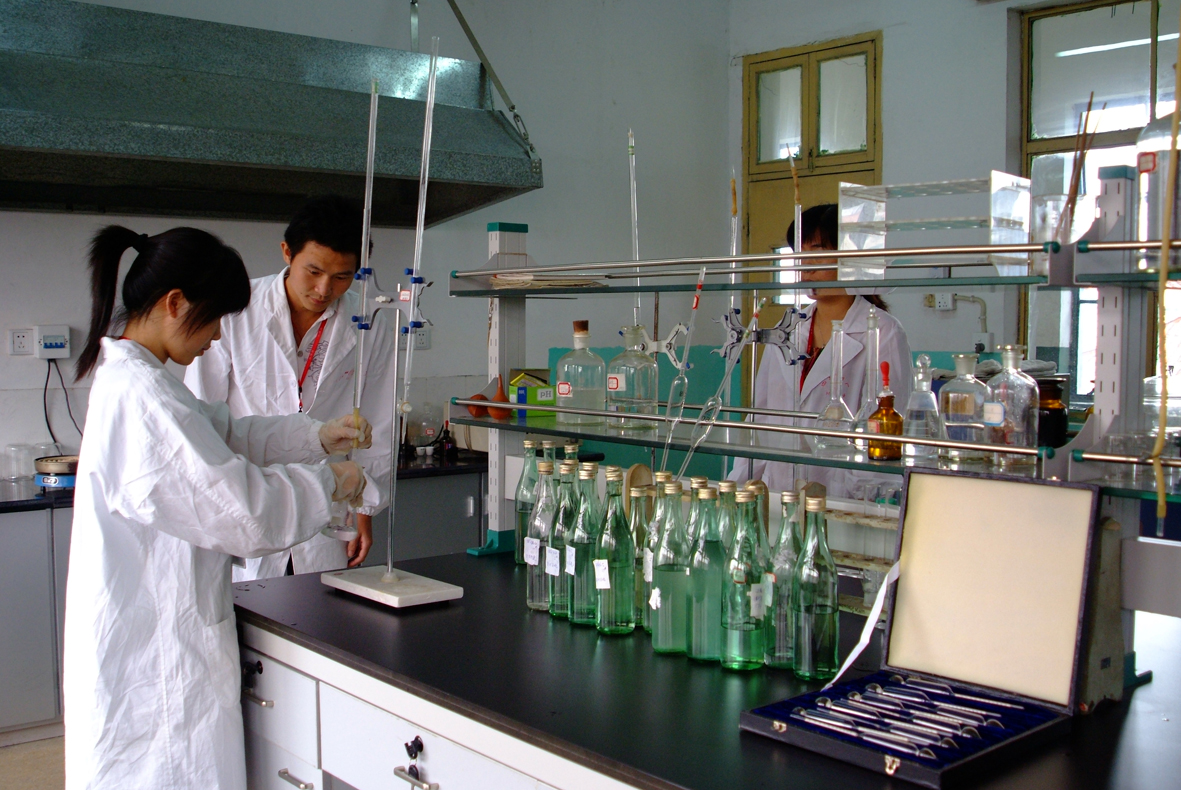 四特酒二十年珍藏限量版,四特酒52度是纯粮酒吗