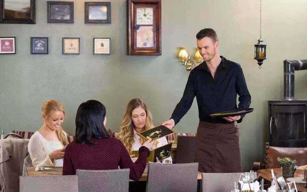 餐饮管理规范十三条规定,餐饮管理规范及标准要求要留样吗