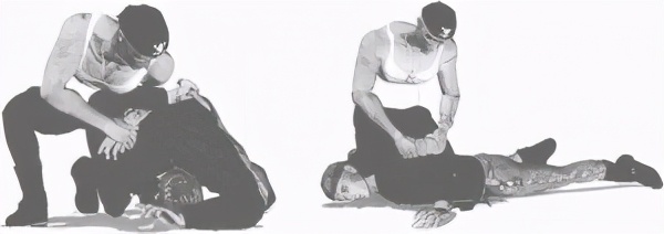 短刀进攻与防守技巧,短刀摆刺的防御与反击