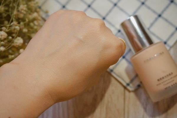 200元以下不暗沉的好用的粉底,超级便宜但好用的粉底液