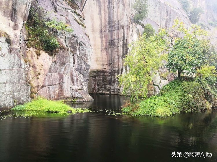 勿谓湖小,天在其中:绍兴东湖