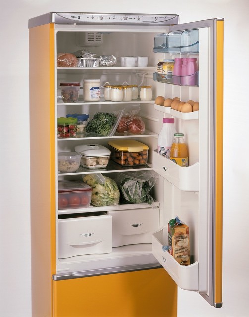 换新电表后每天用多少度电,供电局新换的电表怎么快了