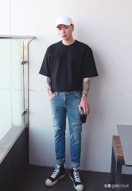 稳重大气高级感型男穿搭推荐,十个男生应该学会的时尚穿搭技巧