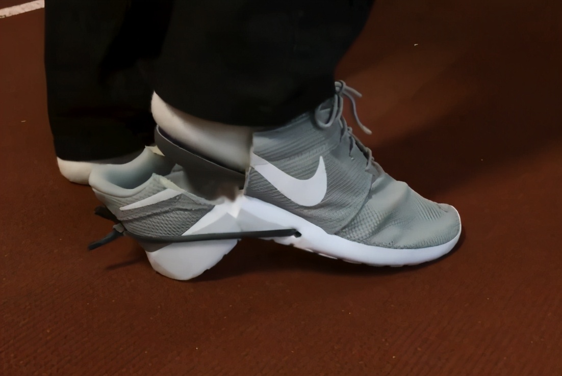 耐克脚感爆棚的鞋,耐克足力健跑步鞋