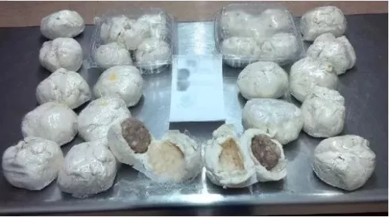 彭于晏因携带水果过海关被罚，加拿大海关也要开始严查行李了