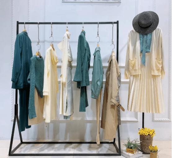 服装城衣服和品牌店衣服的区别,服装店的衣服和网上的有什么区别