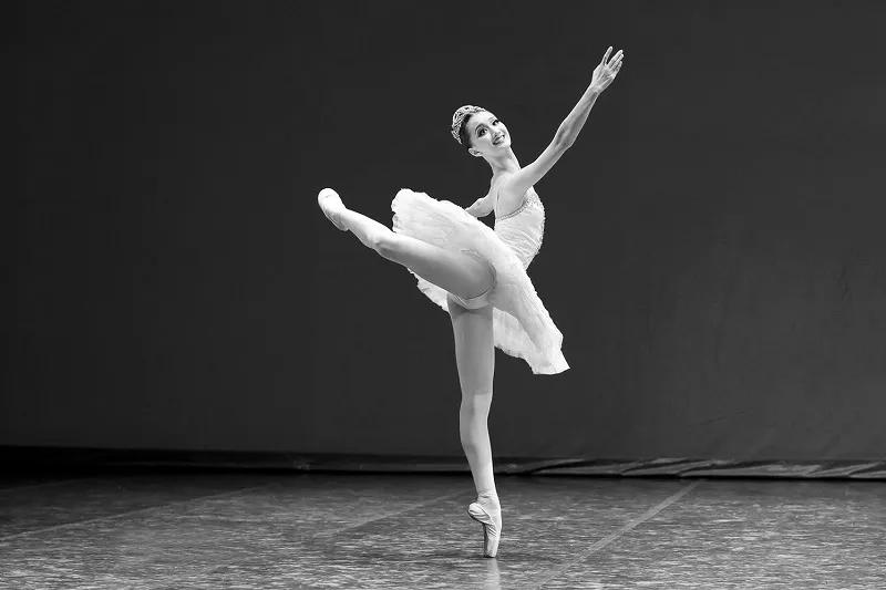 给孩子买一双贵一点的鞋好吗,要不要给孩子买500多一双的鞋