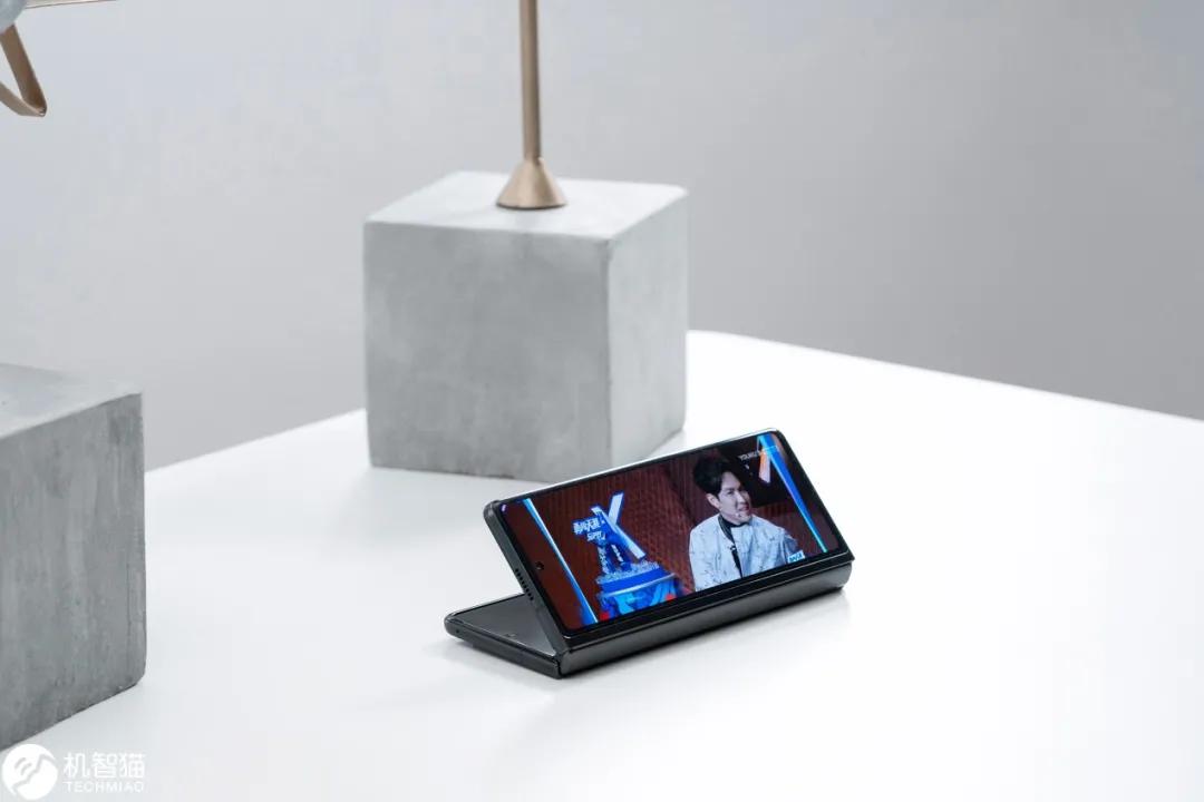 三星zfold2,三星galaxyfold2是5g吗