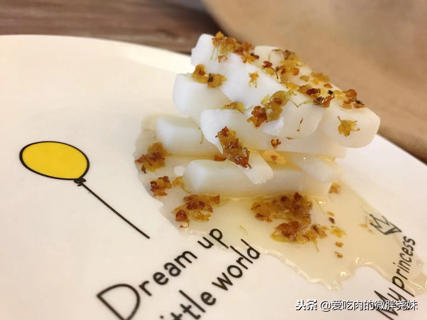 秋冬季，这道甜品女人要多吃，健脾润肺，通便美容，一看就会