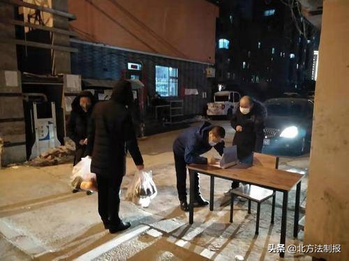 致敬医护人员和社区工作者,致敬社区工作者视频歌曲