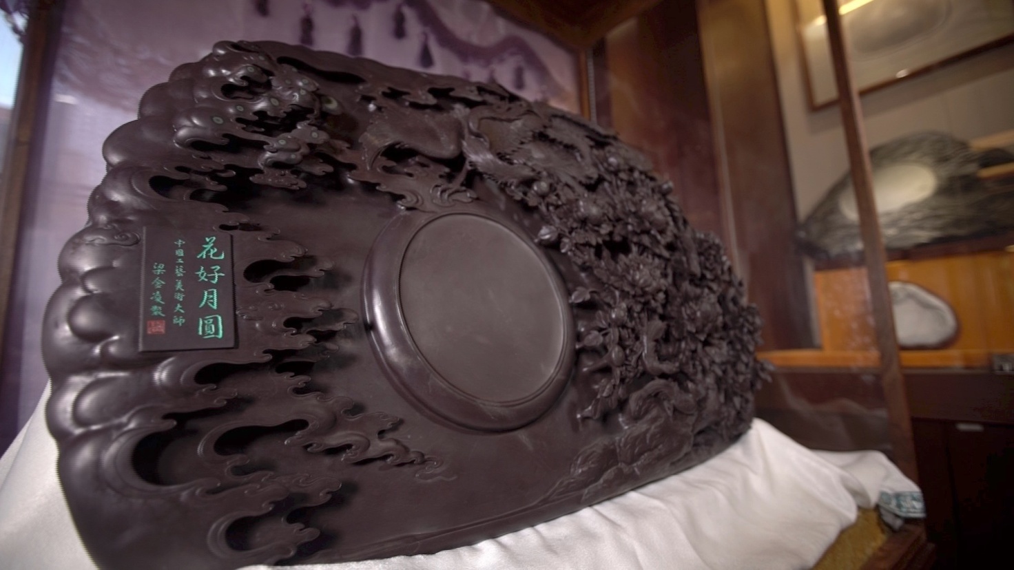 几亿年前宝石,看看宝石是如何打磨出来