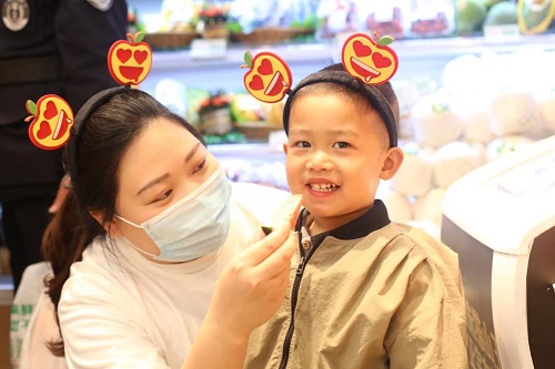 鲜丰水果打造百城万店,鲜丰水果锦城邻里中心店