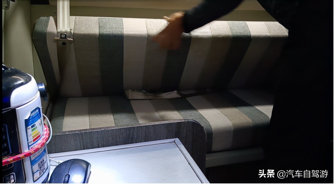 太阳能房车改装效果图,房车自驾游改装最佳方案