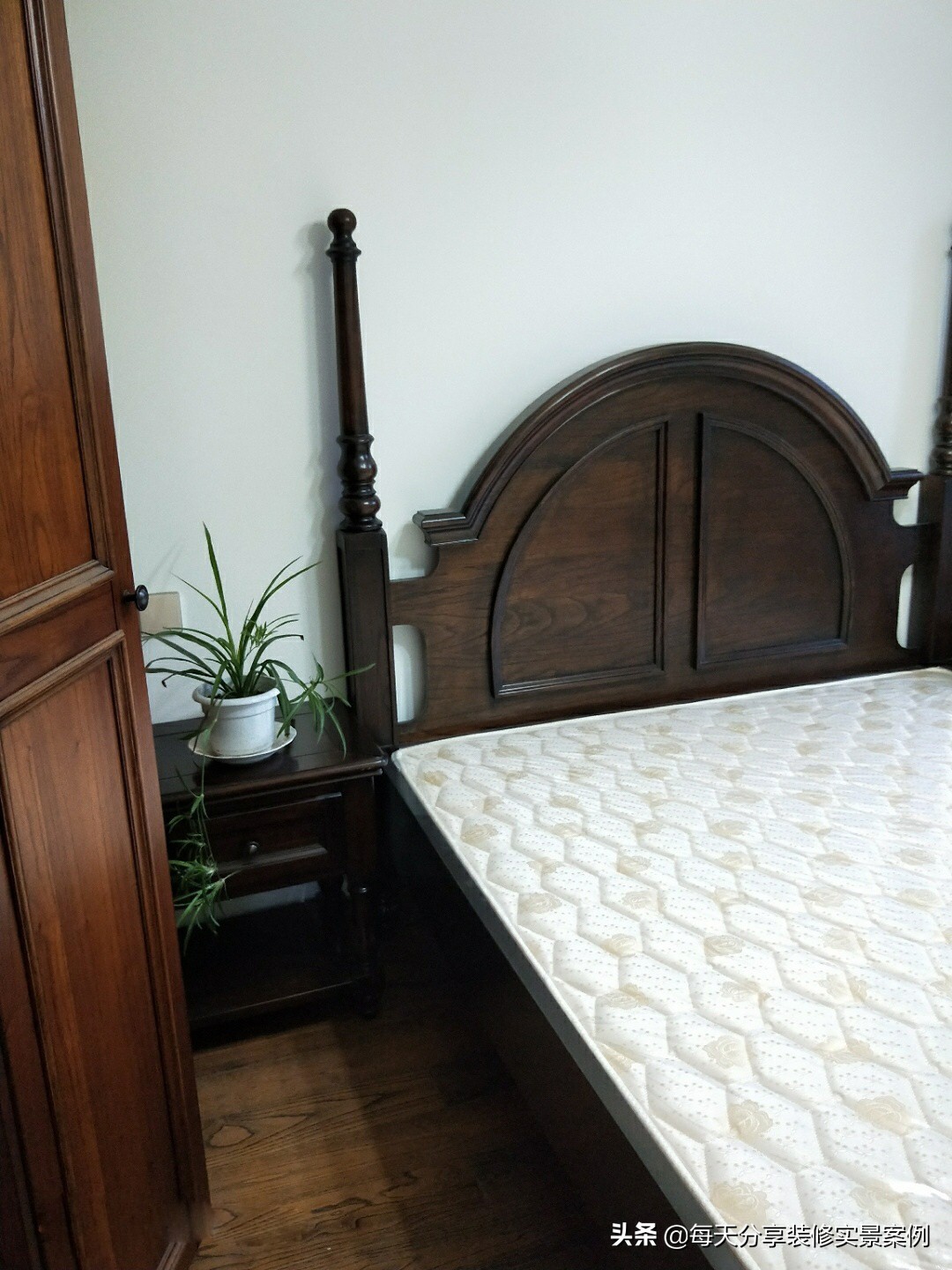 装修了一套房子,装修完一共花了25万