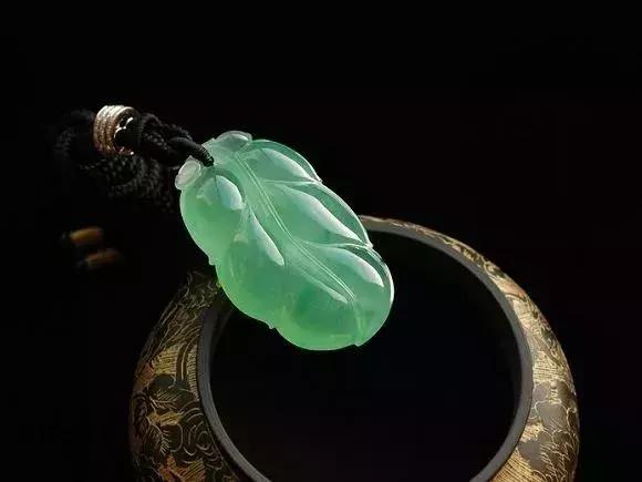 什么是死玉,死玉跟活玉的区别