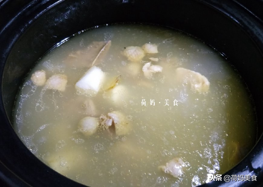 为什么炖的鸭子肉偏红,为什么炖的鸭子有股味道