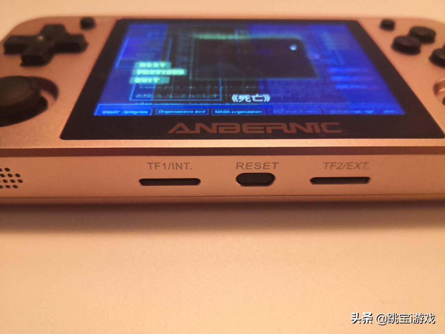 20种格式、60帧、256G内存：RG350全面升级，你要的都有了么？