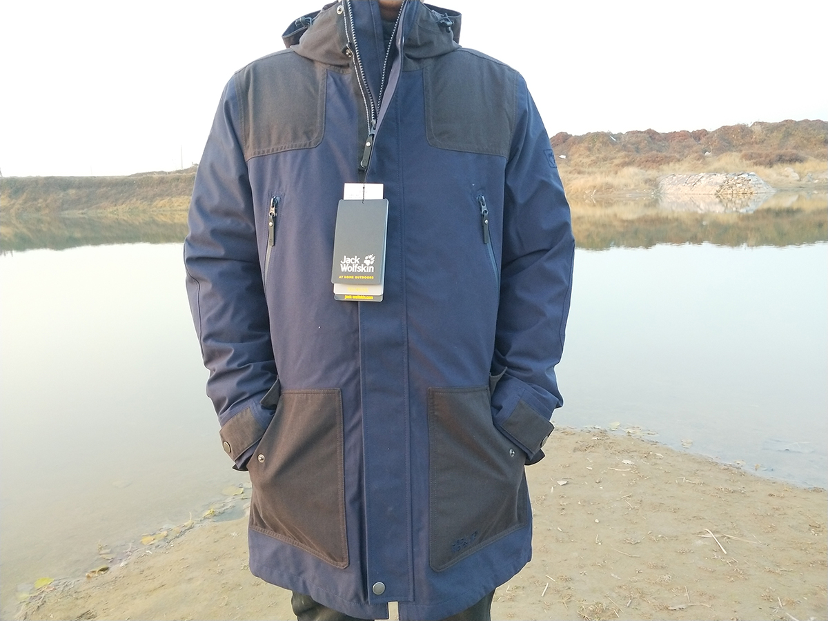 jackwolfskin狼爪冲锋衣黑白,jackwolfskin狼爪男士冲锋衣