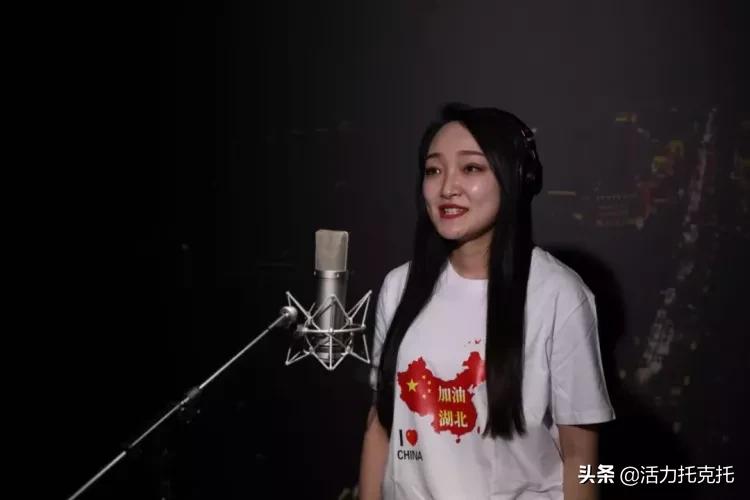 白衣礼赞致敬最美逆行者,致敬逆行者礼赞劳动者