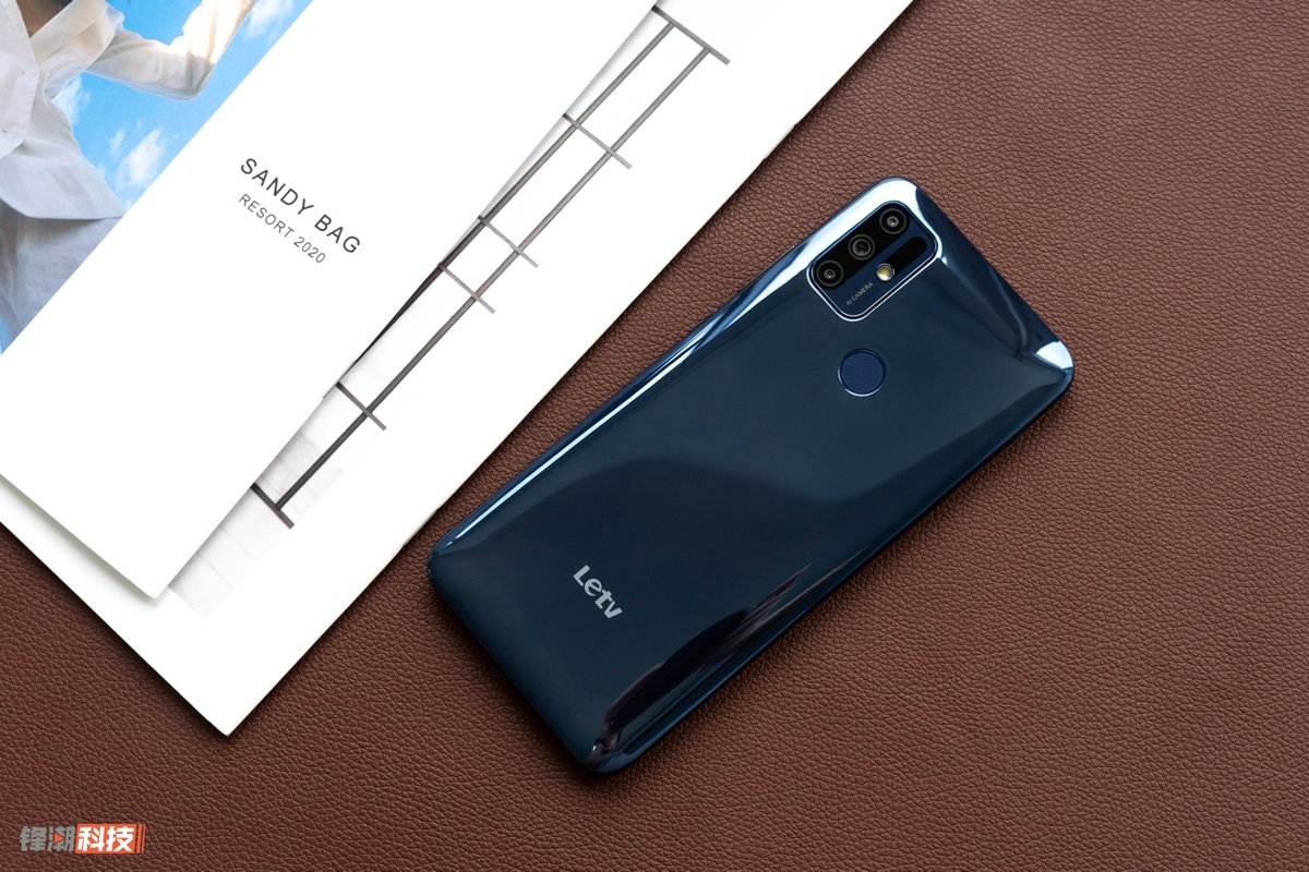 乐视手机s1值得入手吗,乐视s1手机参数