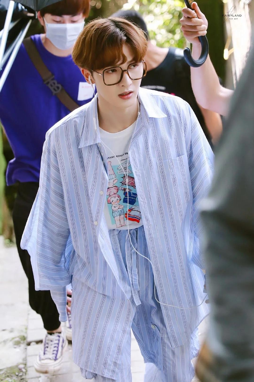 男爱豆顶级贵公子颜？清冷疏离的外表下却藏着柔和纯良的心