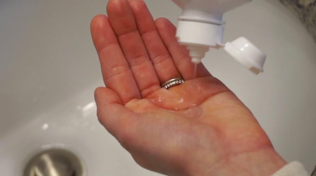 换隐形护理液的时候注意什么,隐形护理液最佳配方