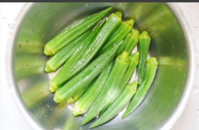 秋葵酿虾仁味型,秋葵炒虾仁做法