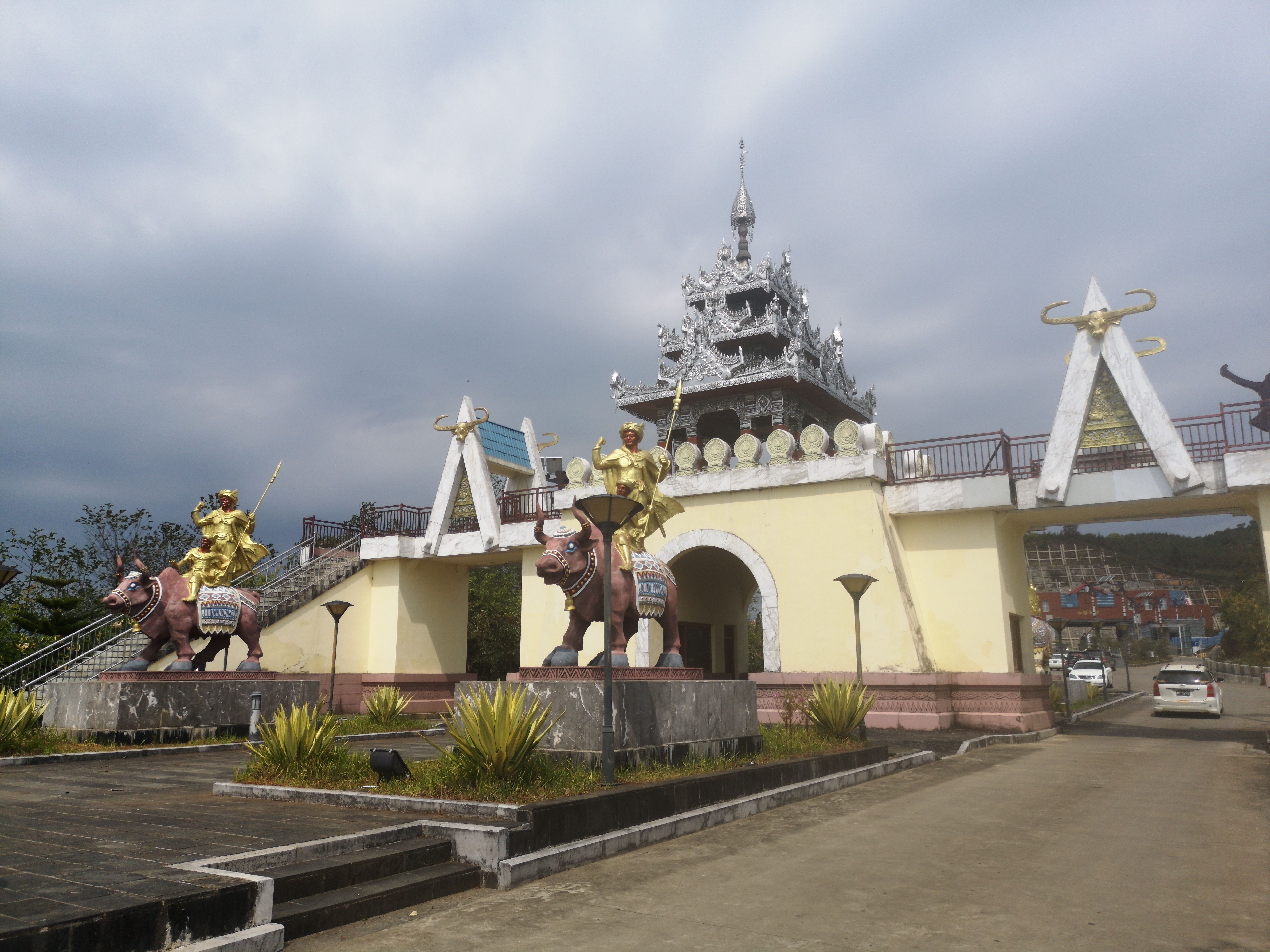 云南自驾两个月攻略,昆明出发云南自驾游最佳路线图