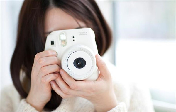 手机拍照很方便为什么要买相机,为什么新手不建议买太贵的相机