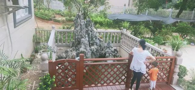 湖南陈先生30万自建农村小平房，有假山有菜园，占地1亩就是爽