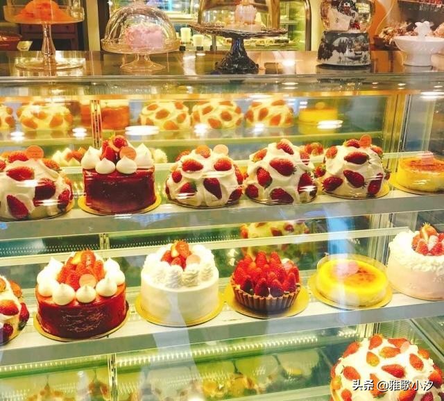 看了韩国的蛋糕橱窗,终于相信韩剧里不是骗人的,果然够“梦幻”