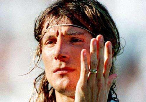 克劳迪奥卡尼吉亚现状,克劳迪奥·卡尼吉亚微笑