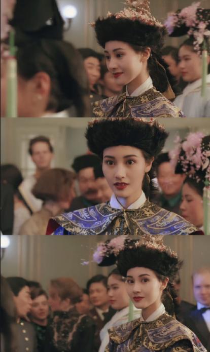 46岁李嘉欣晒自拍送祝福,李嘉欣深夜晒自拍