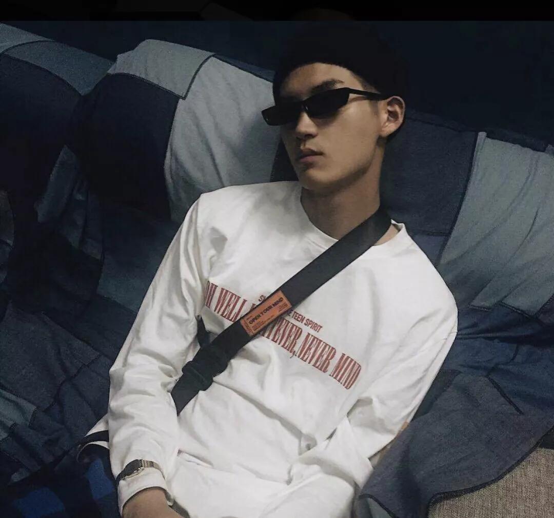 最近很流行的眼镜,最近特别流行的眼镜