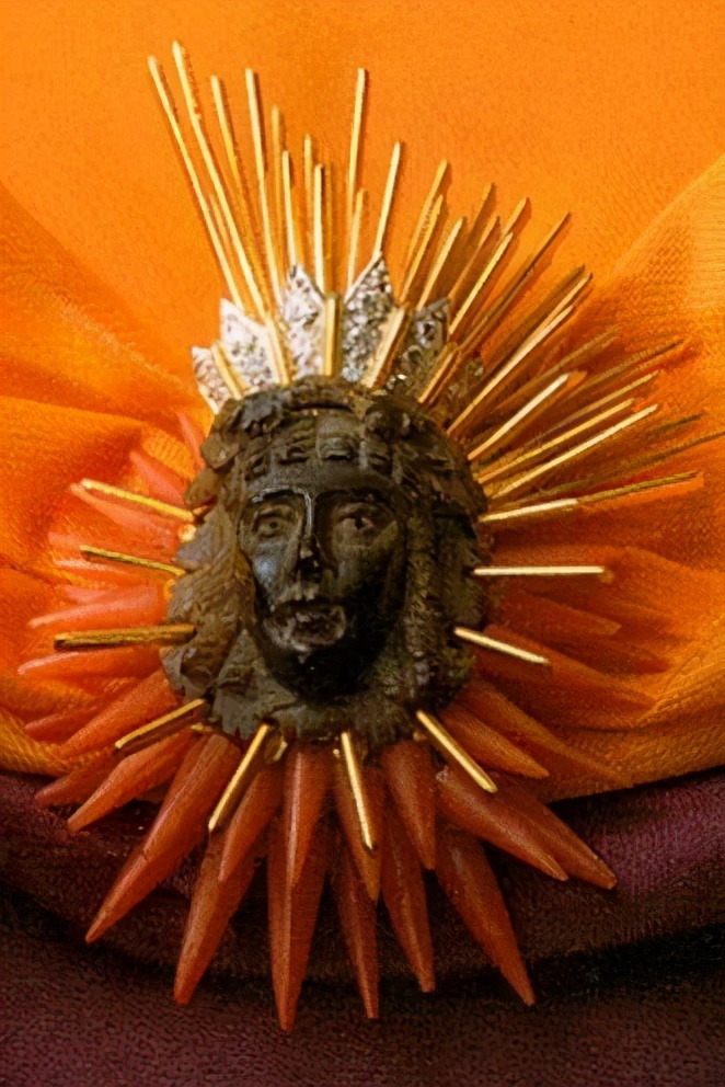 他用128克拉的黄钻征服了赫本，却只想逃离好莱坞回归自然