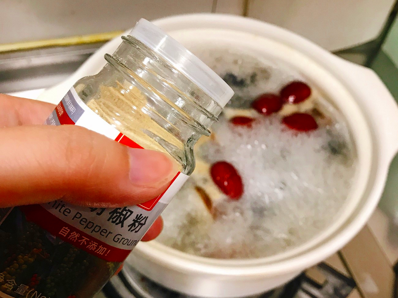 土鸡炖鸡汤怎么炖最好喝,炖鸡汤是土鸡好还是草鸡好