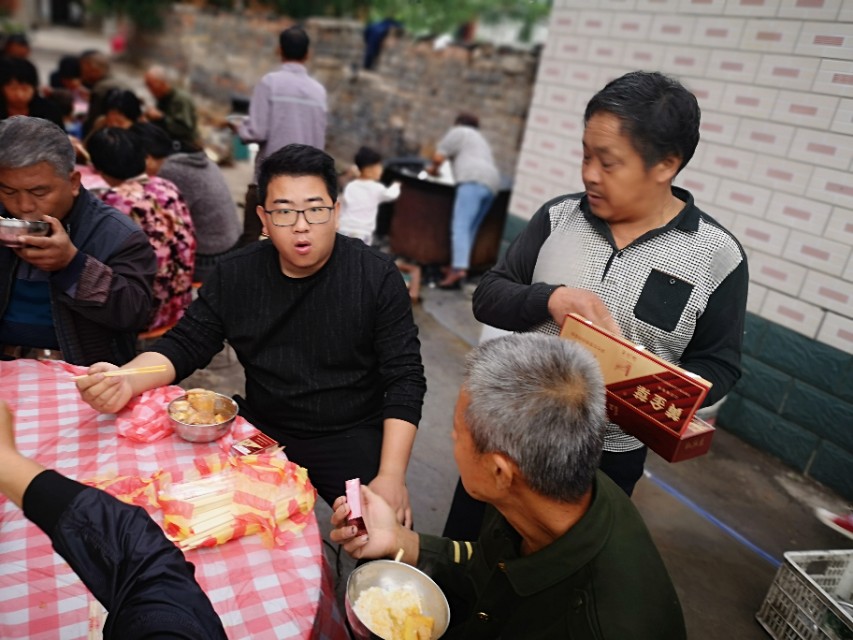 10元红旗渠烟怎么样,10元红旗渠香烟图片