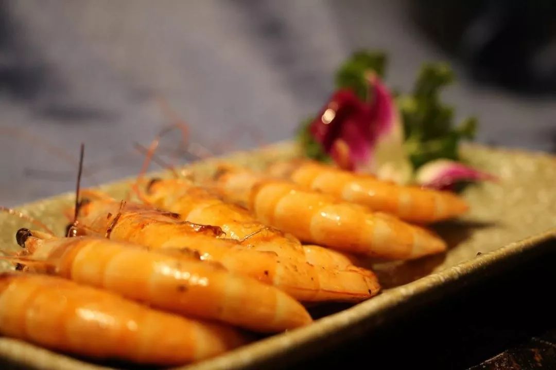 渔川禾日料周年庆｜折扣、礼品、免单，你想要的福利这里全都有