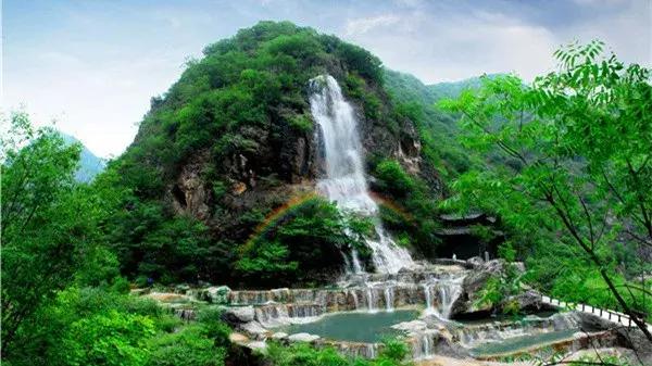 北国温泉二日自由行,赏南昆山山景泡温泉