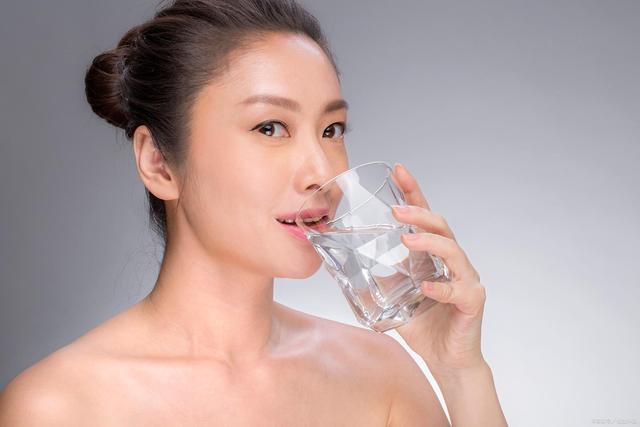 夜尿多睡不好，身体比你更痛苦！做到“三禁、三动”帮你改善