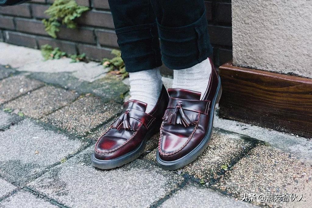 vans一脚蹬各个版本穿着区别大吗,为什么vans一脚蹬这么好穿