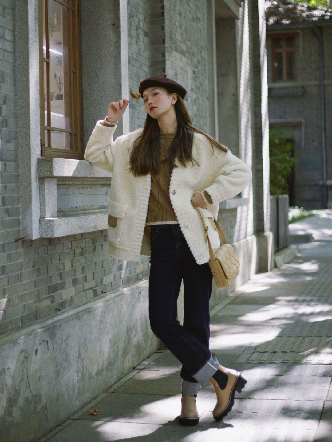 马甲衬衫叠穿搭配什么裤子,衬衫搭配马甲怎么穿才好看