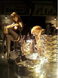 提升格调的日常配饰,小众配饰拯救沉闷穿搭