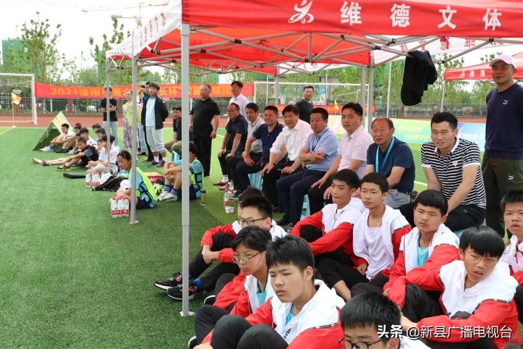 信阳市青少年足球联赛比赛,信阳市区长杯校园足球赛