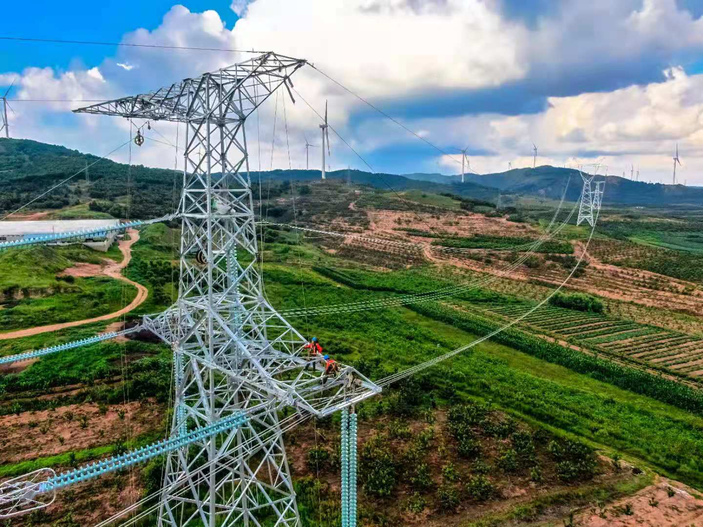 大连倾力打通清洁能源送出“生命线”