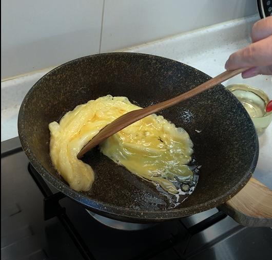 怎样让煎鸡蛋变得特别嫩,什么方法可以让鸡蛋煎出来更黄