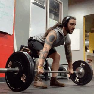 单划船练背的动作,划船式练背的正确锻炼方法