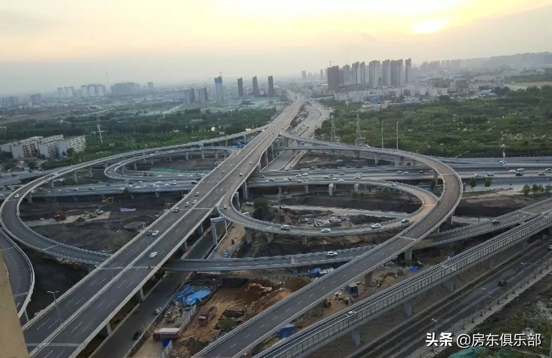 郑州高新区四环为什么比三环好,郑州南四环算远郊吗