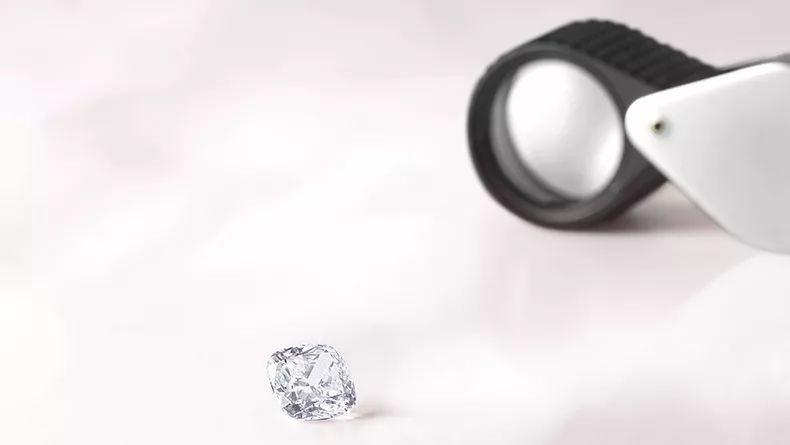 如何评价钻石的价值,如何鉴别钻石的优劣