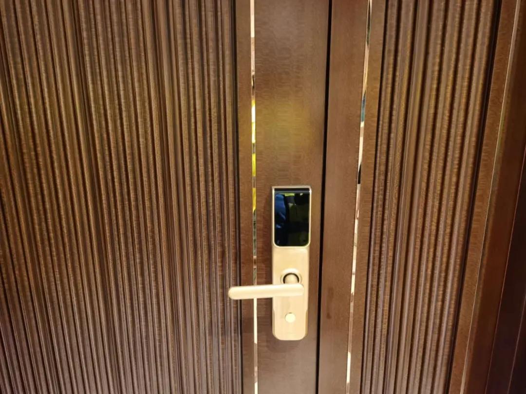 点评金茂府号称中原第一,一座金茂府的真实生活